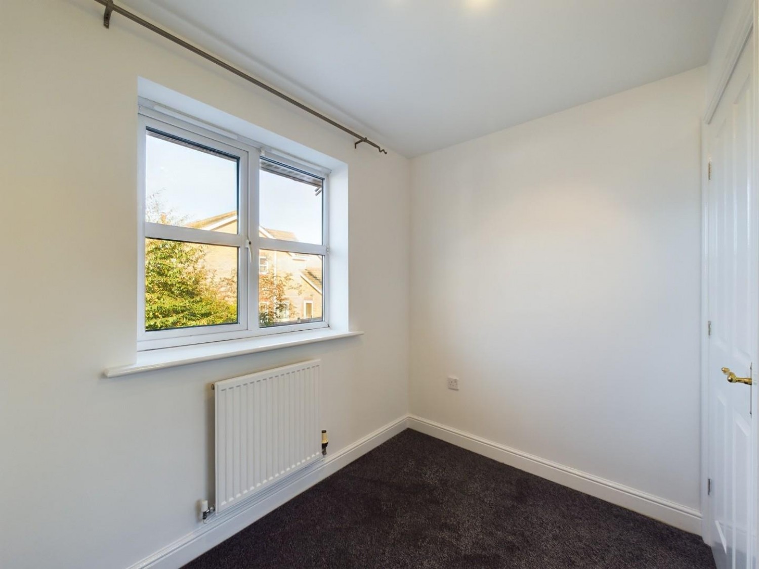 3 bedroom House for Letting Pershore Way, Doddington Park