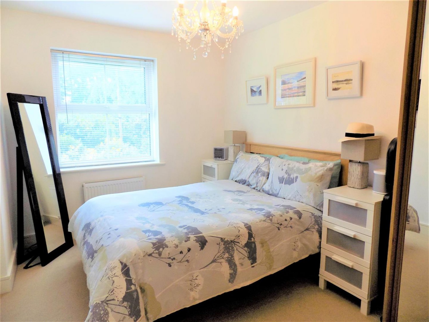 2 bedroom Flat for Letting Merrill House, Farnborough