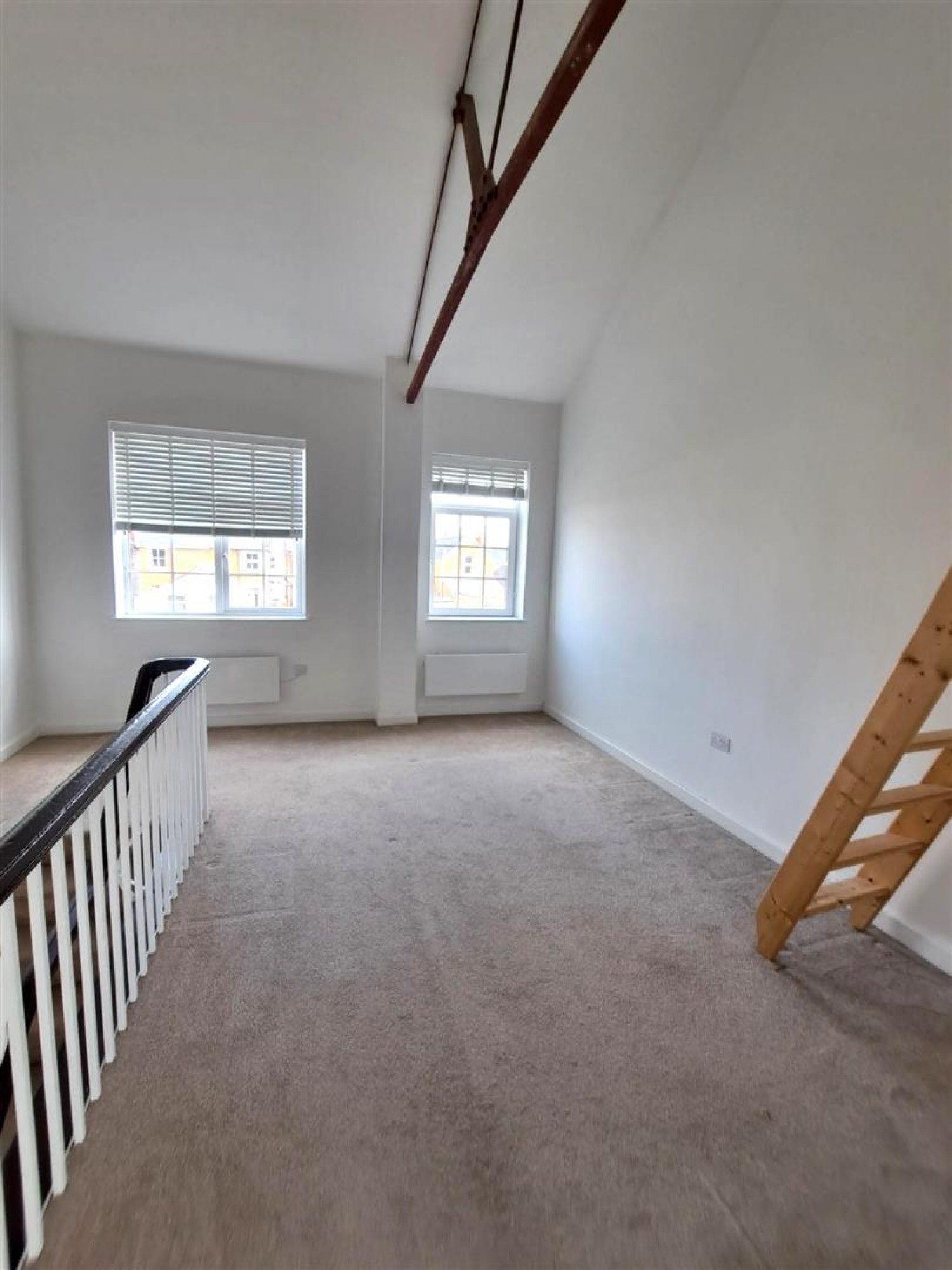 2 bedroom House in Alexandra Road, Farnborough