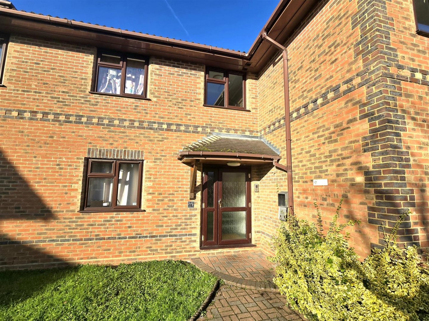 2 bedroom Flat in East Station Road, Aldershot