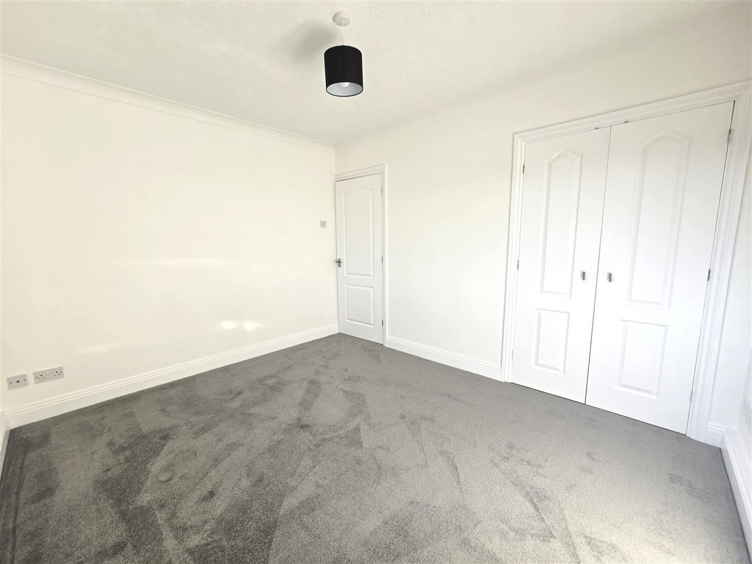 2 bedroom Flat in East Station Road, Aldershot