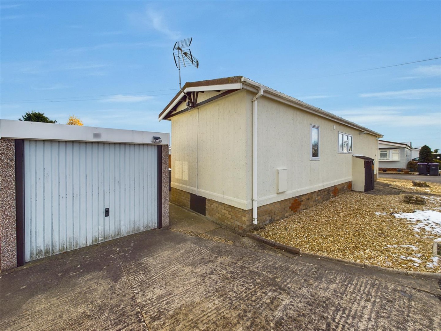 2 bedroom Park home for Sale Ambleside Park, North Hykeham, Lincoln