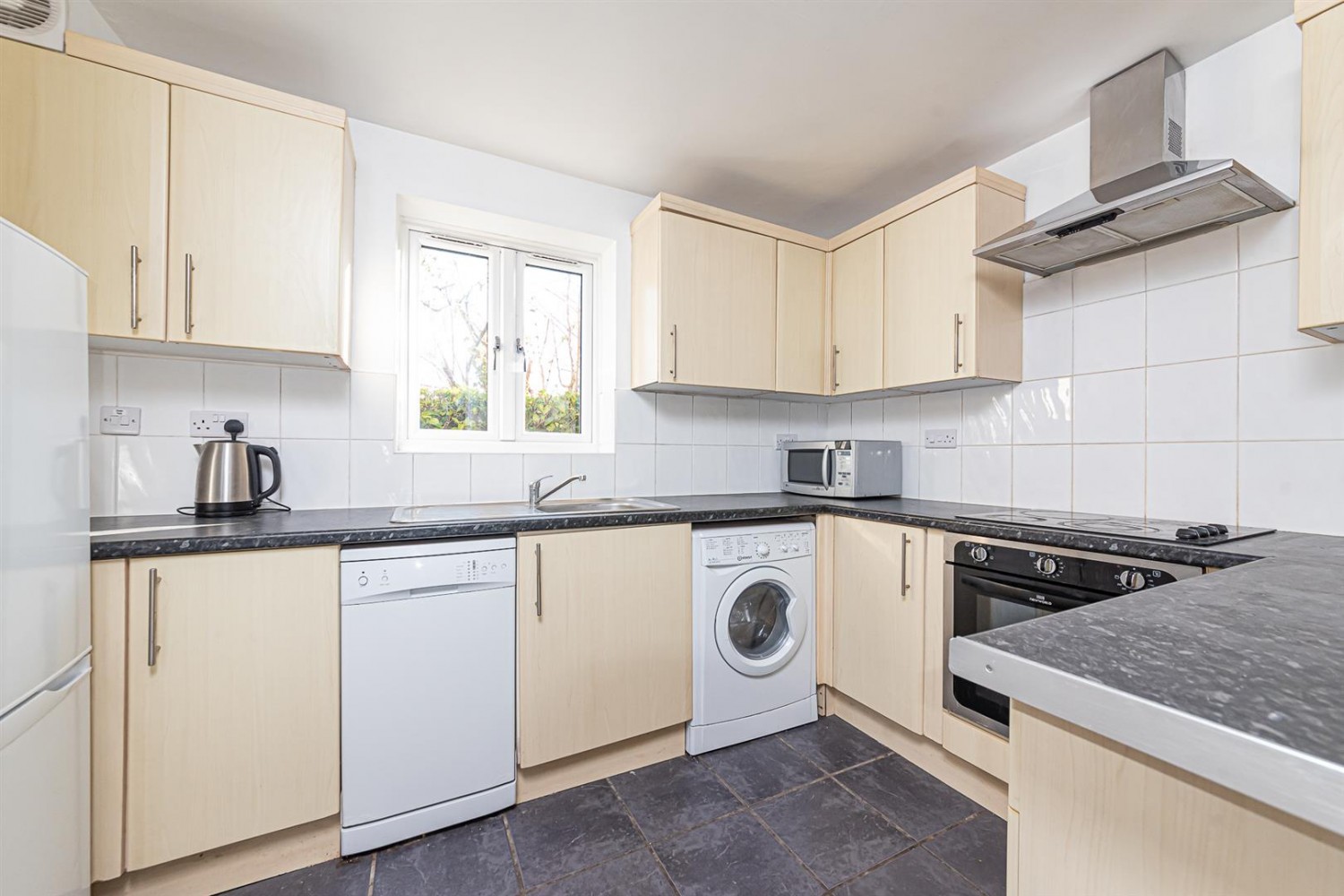2 bedroom Flat for Sale Ascot Court, Aldershot