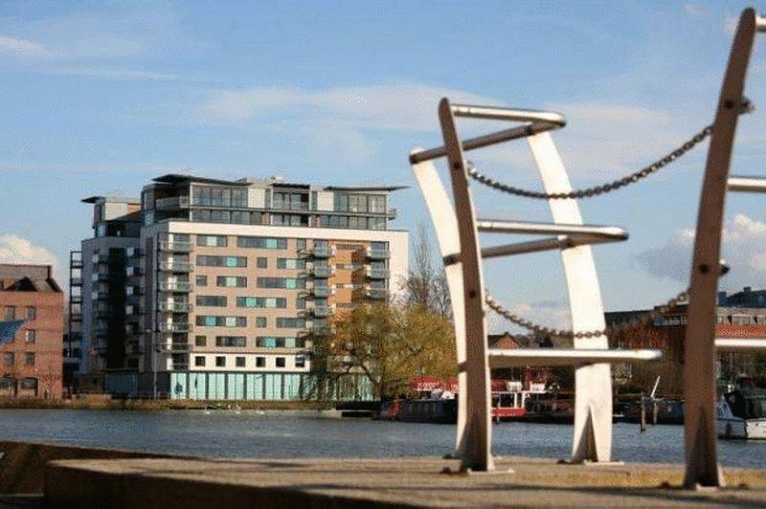 2 bedroom Flat for Letting Witham Wharf, Brayford Street