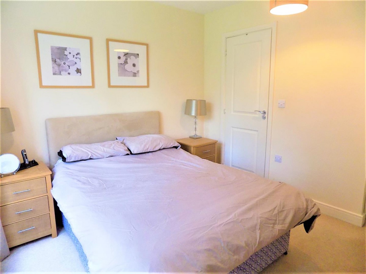 Lynx Court, Wallis Square, Farnborough