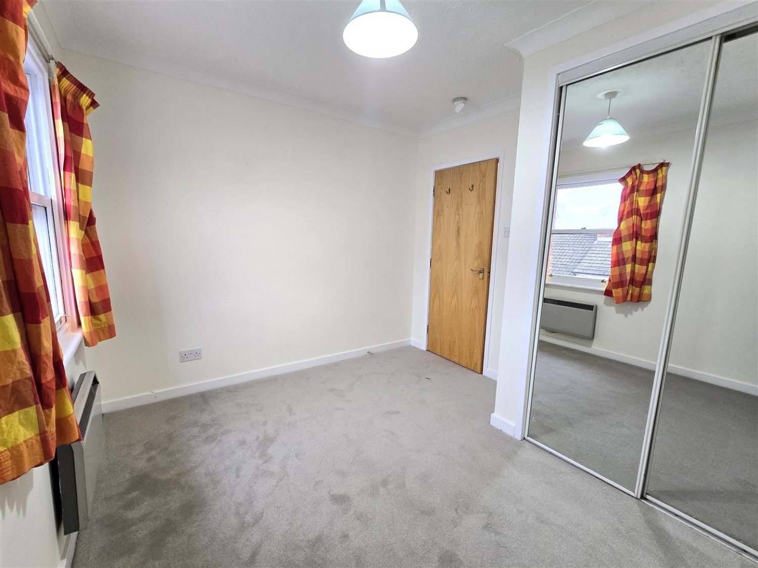 1 bedroom Flat for Letting Birchett Road, Aldershot