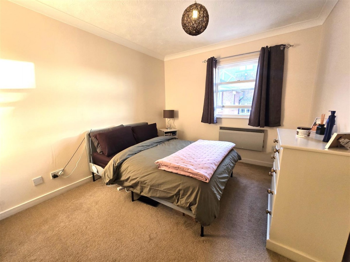 Stratfield House, Birchett Road
