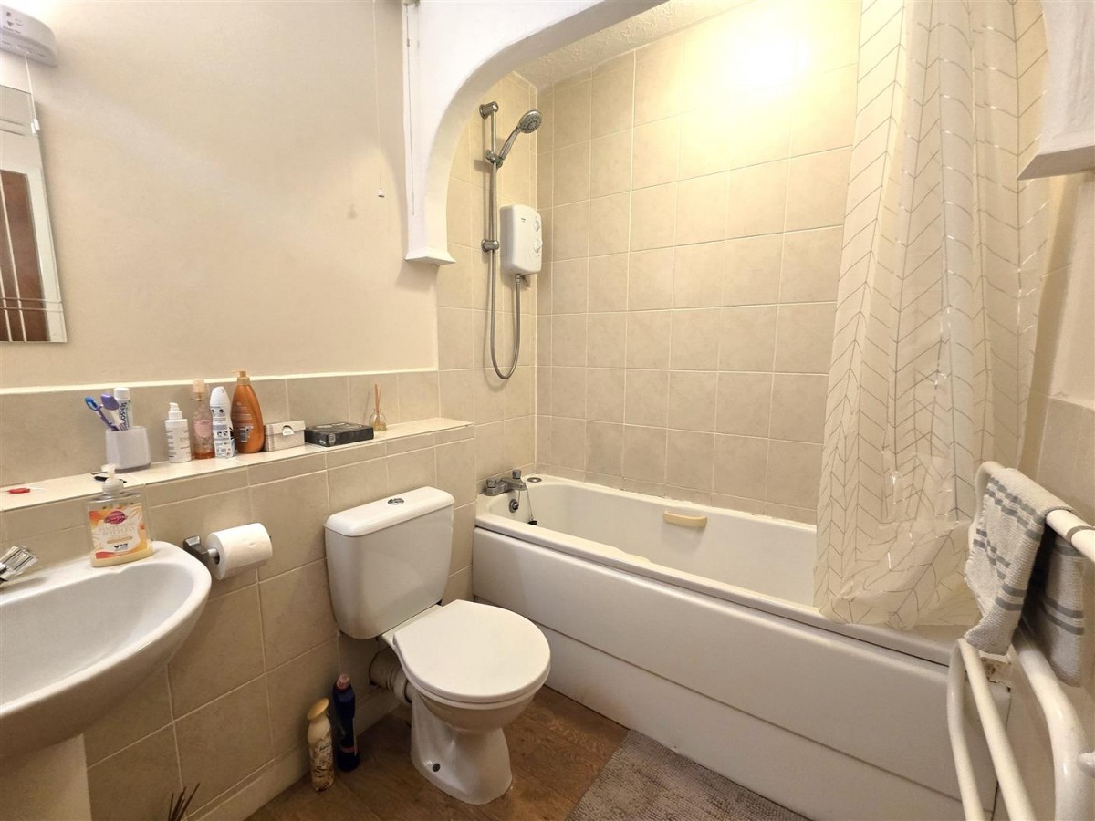Stratfield House, Birchett Road