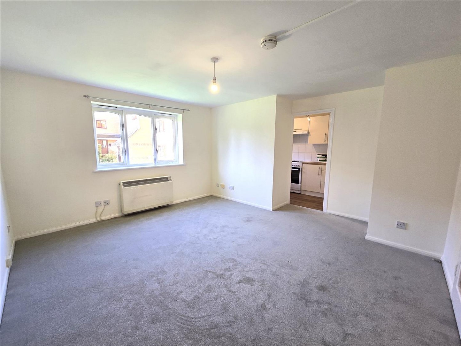 2 bedroom Flat for Letting Ascot Court, Aldershot
