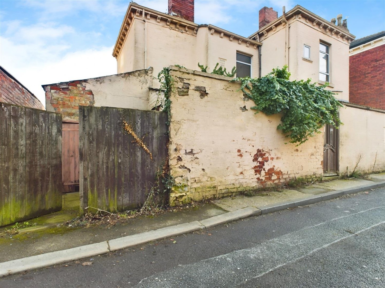 Tanshelf Drive, Pontefract