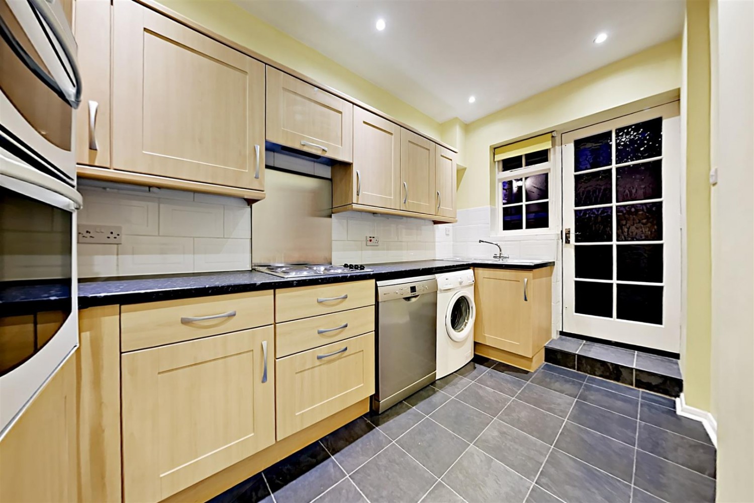 Belmont Mews, Camberley