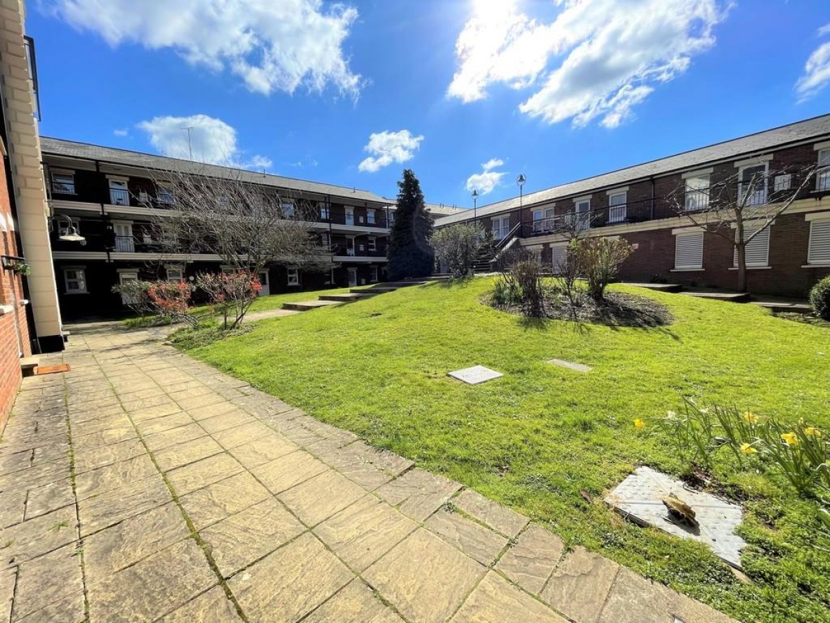 Stratfield House, Aldershot