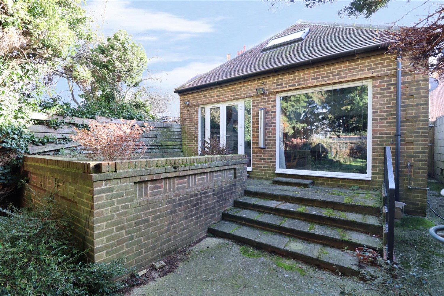 First Avenue, Gillingham
