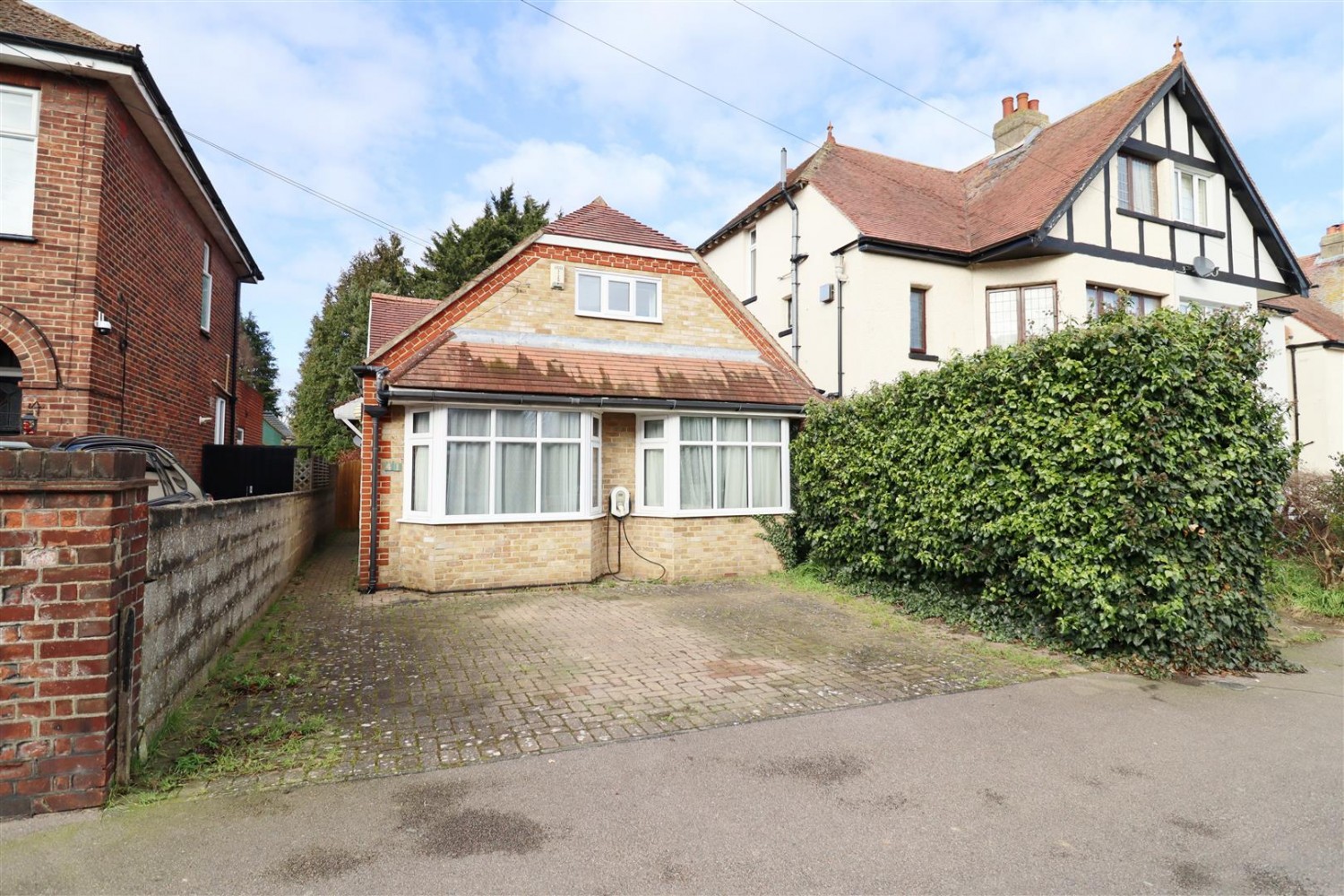 First Avenue, Gillingham