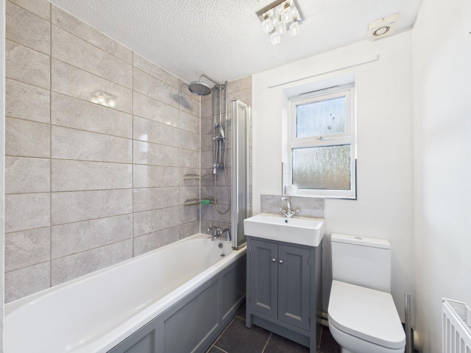 3 bedroom House for Letting Fox Covert, South Hykeham, Lincoln