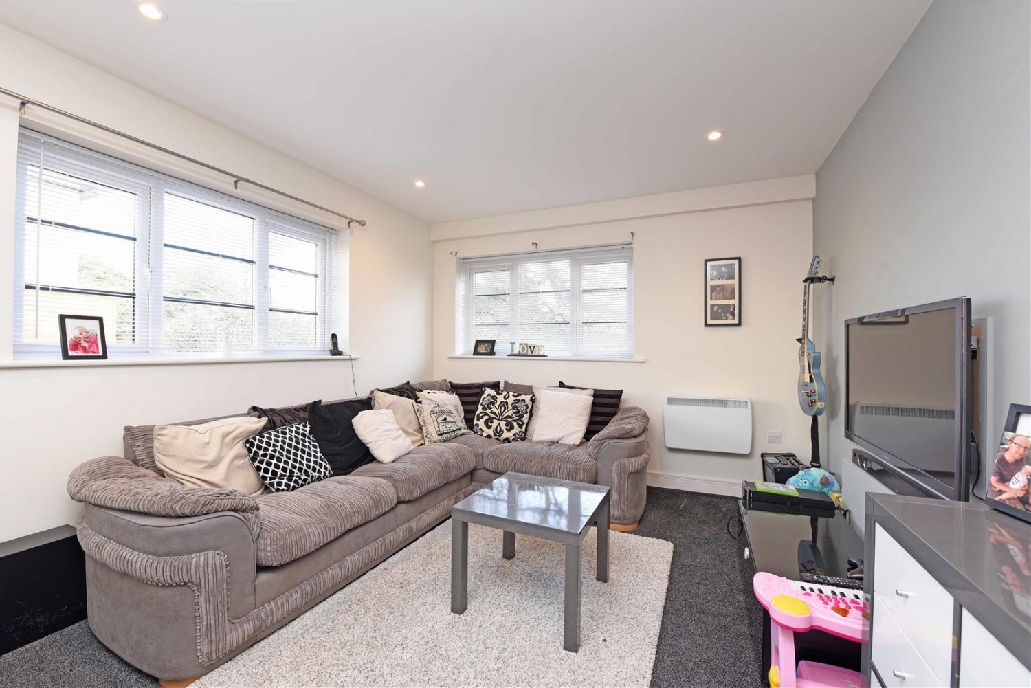 Wallis Square, Farnborough, Hants