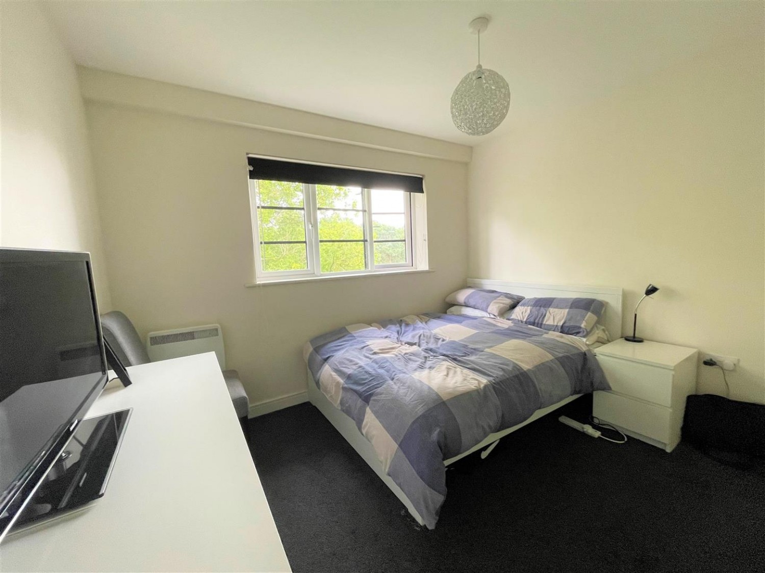 Wallis Square, Farnborough, Hants