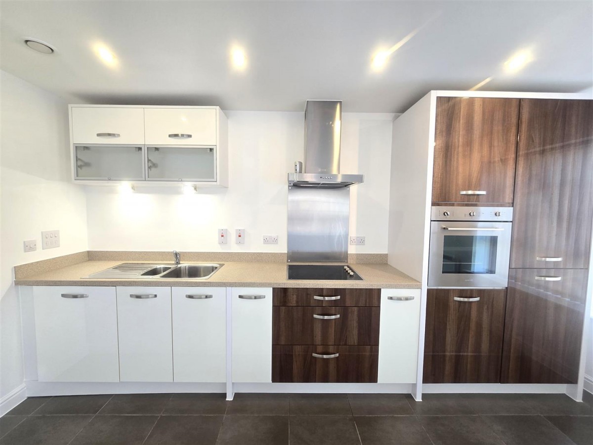 Comet House, Wallis Square, Farnborough