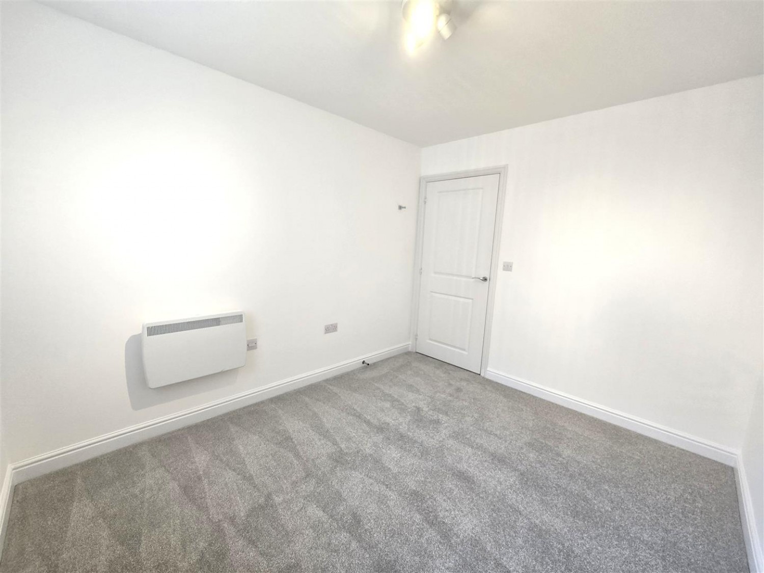 Comet House, Wallis Square, Farnborough