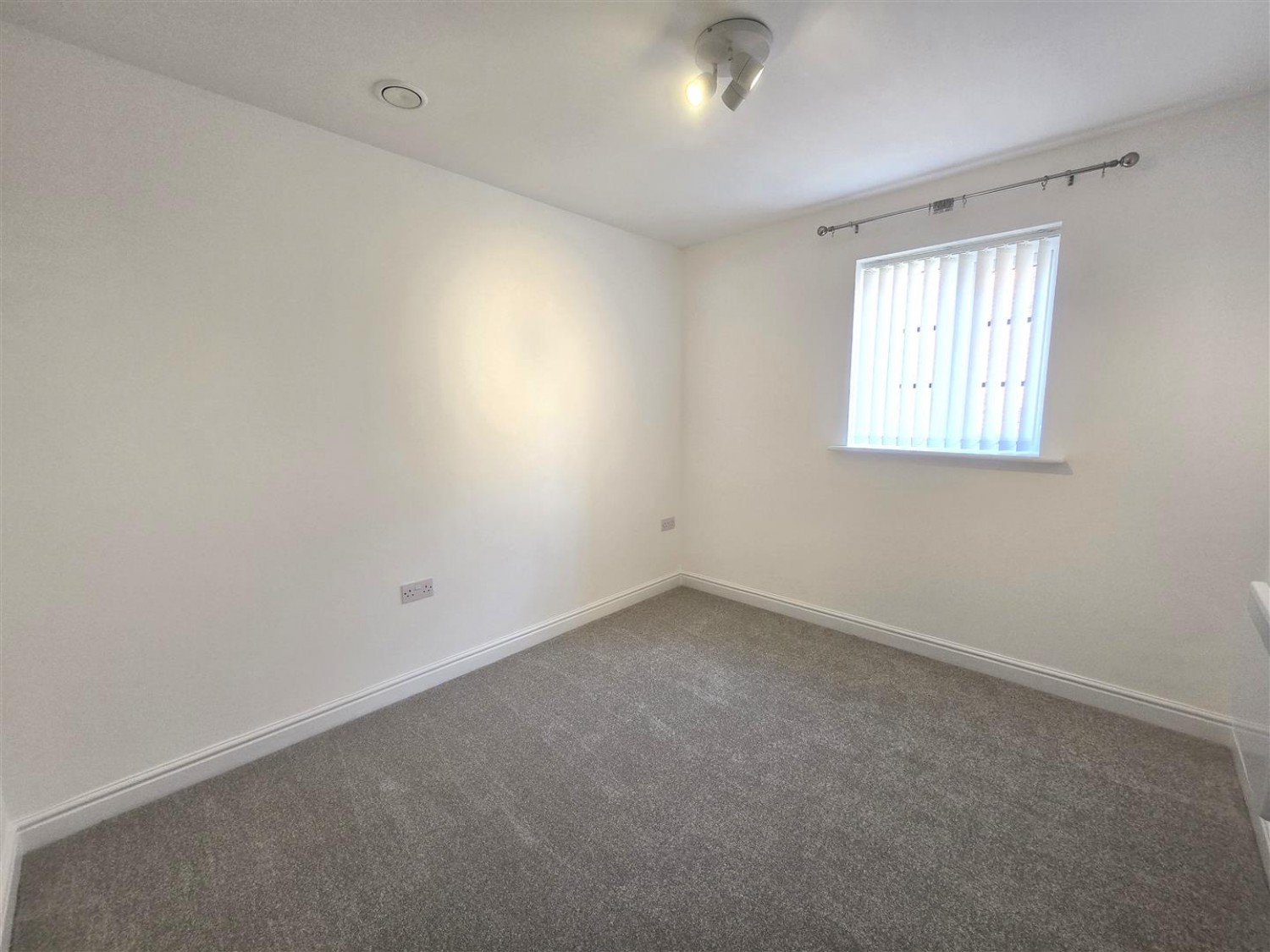 Comet House, Wallis Square, Farnborough