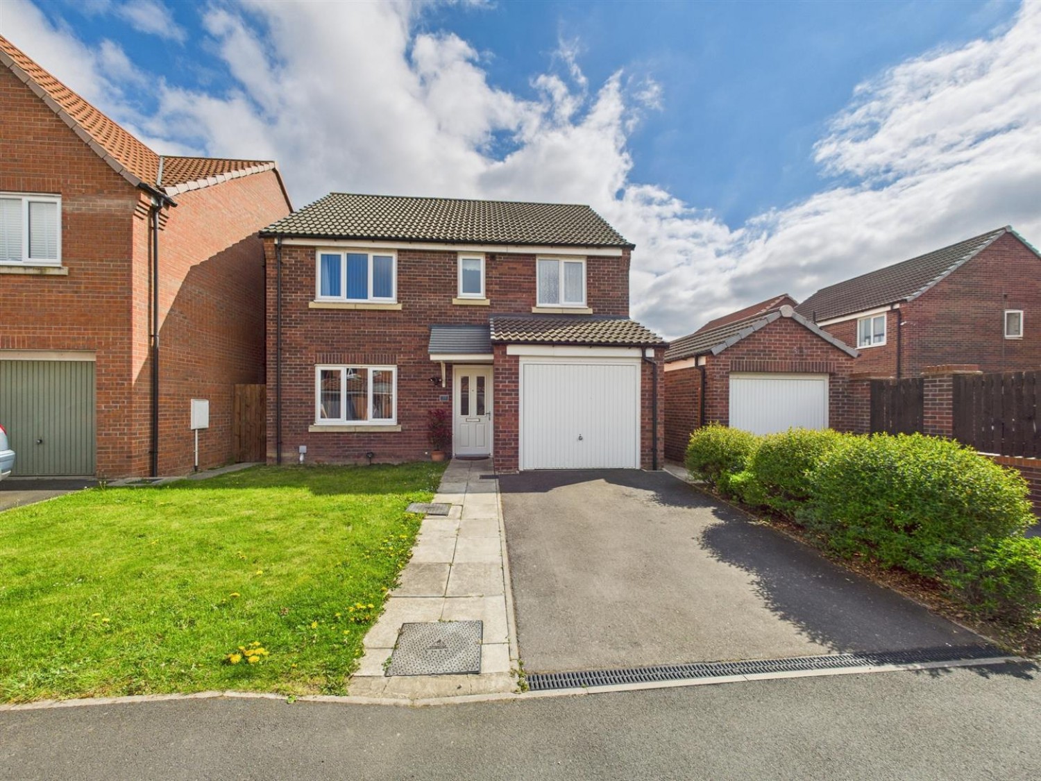 Furnace Close, North Hykeham, Lincoln