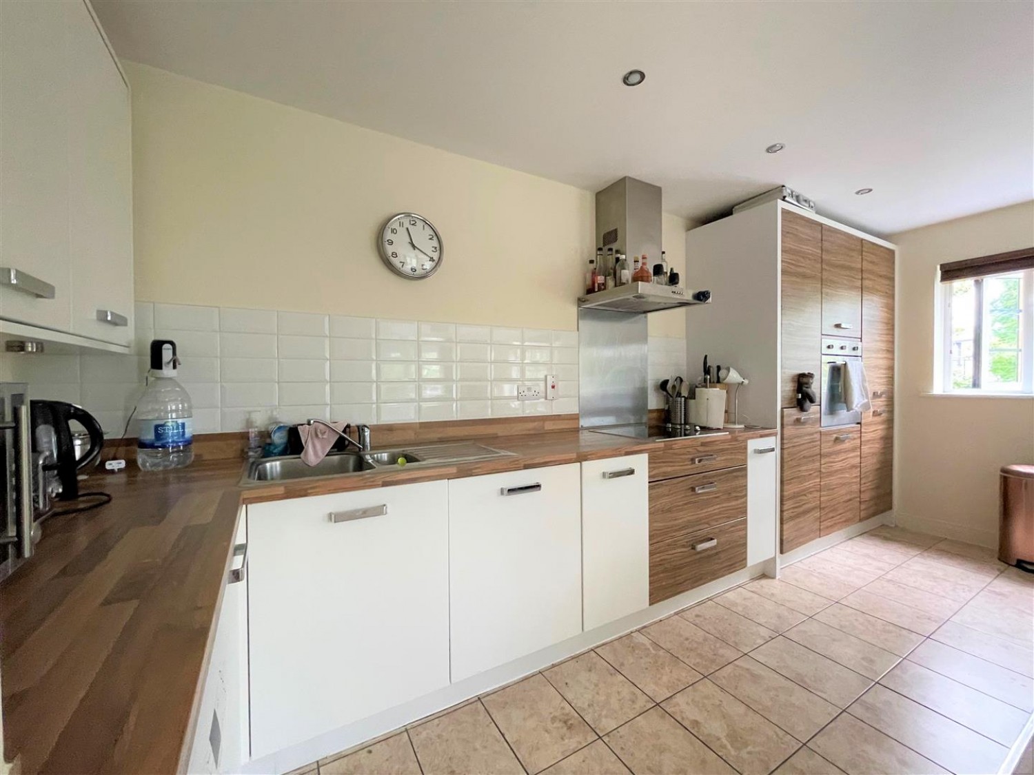 Lynx Court, Wallis Square, Farnborough