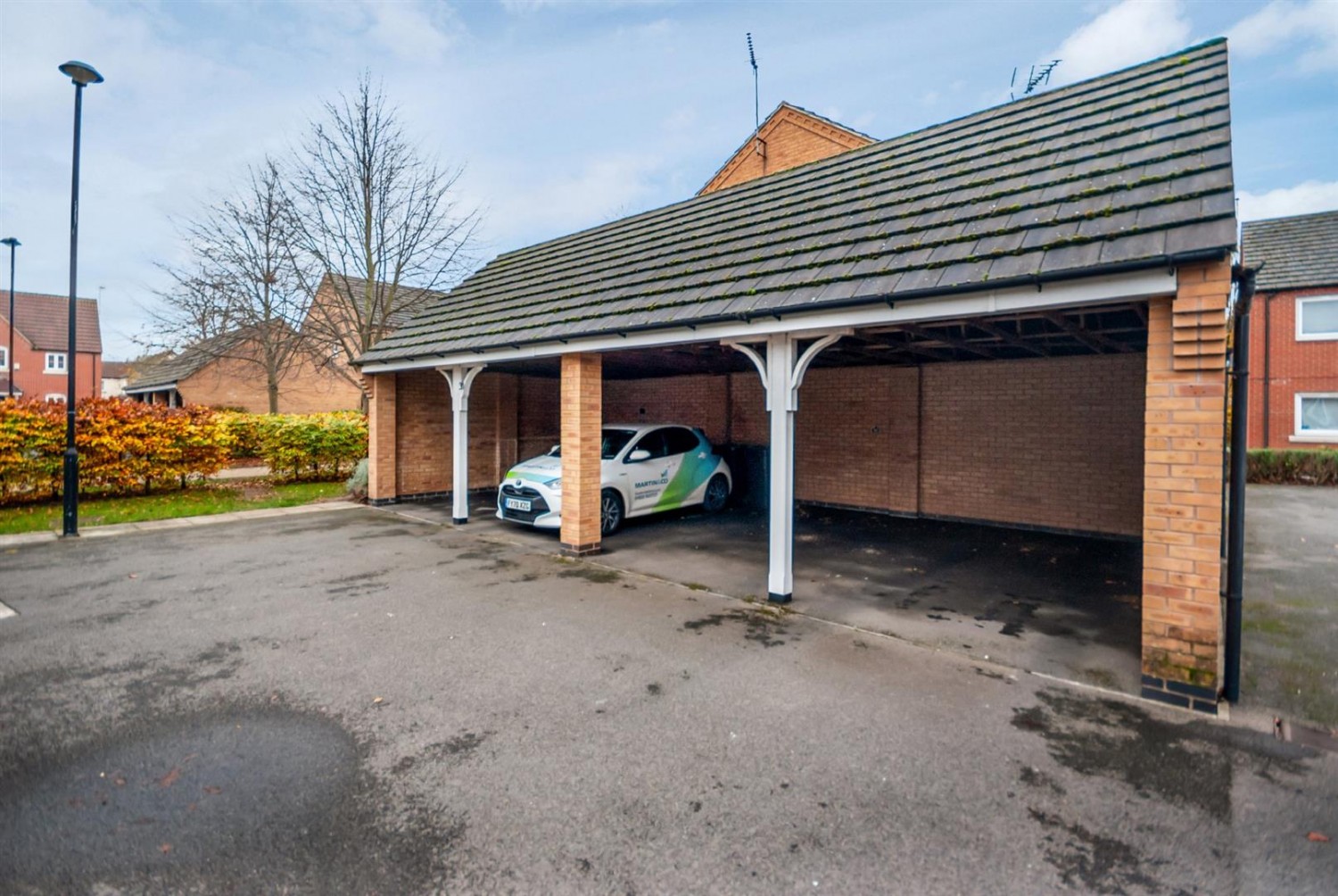 Blackbird Way, Witham St Hughs