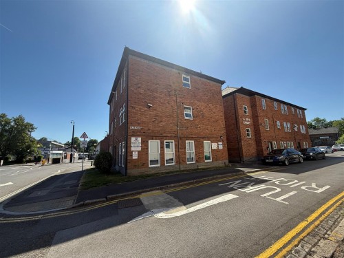 Alice Road, Aldershot