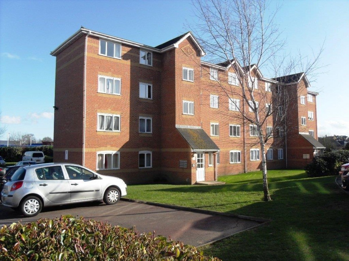 Ascot Court, Grove Road