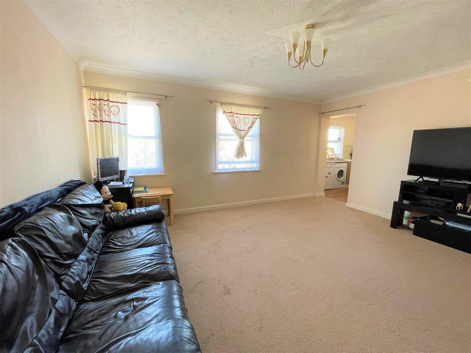 Stratfield House, Birchett Road