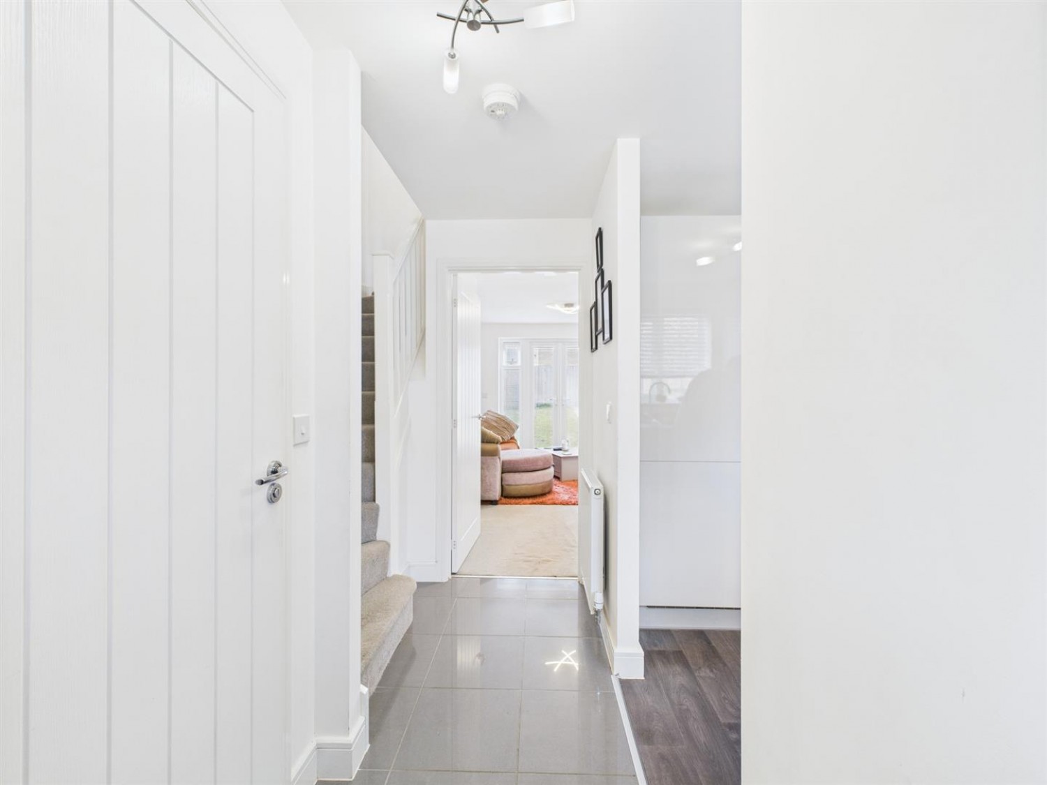 Dixon Mews, Featherstone