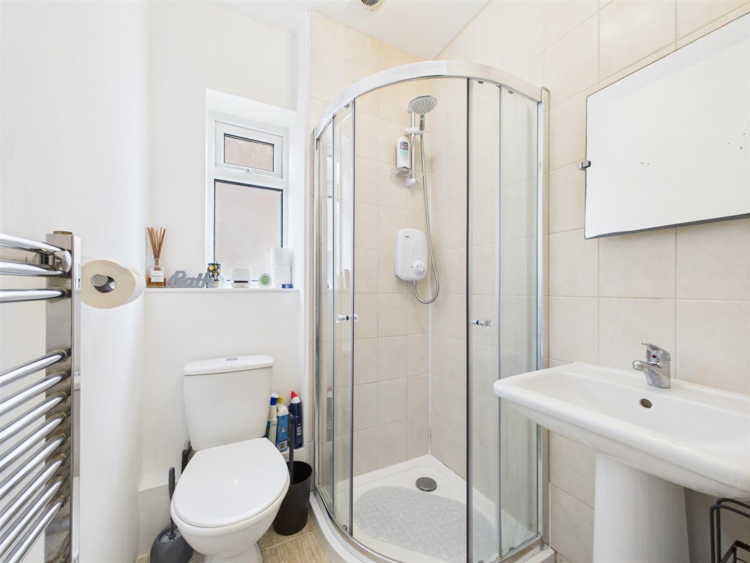Walnut Court, Ingham, Lincoln