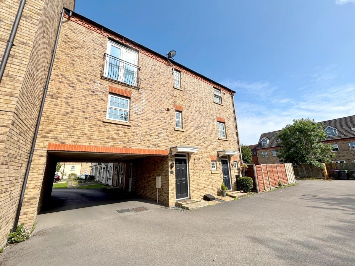Squirrell Chase, Witham St Hughes