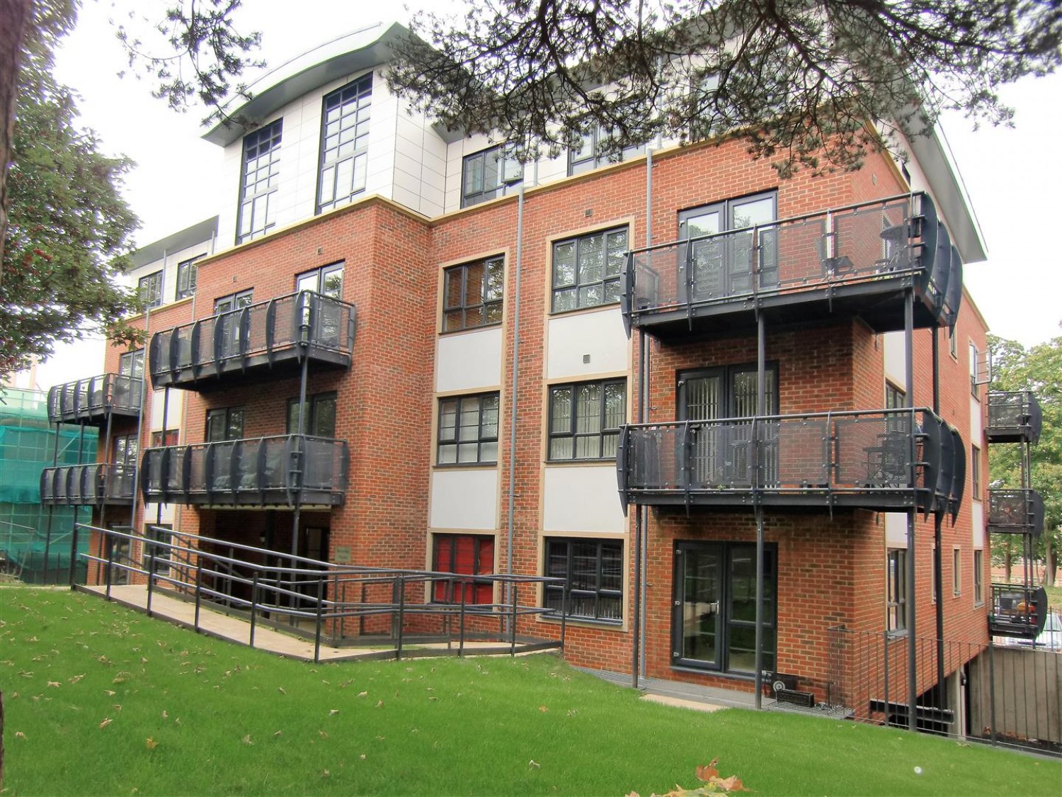 Beverley House, Wallis Square, Farnborough