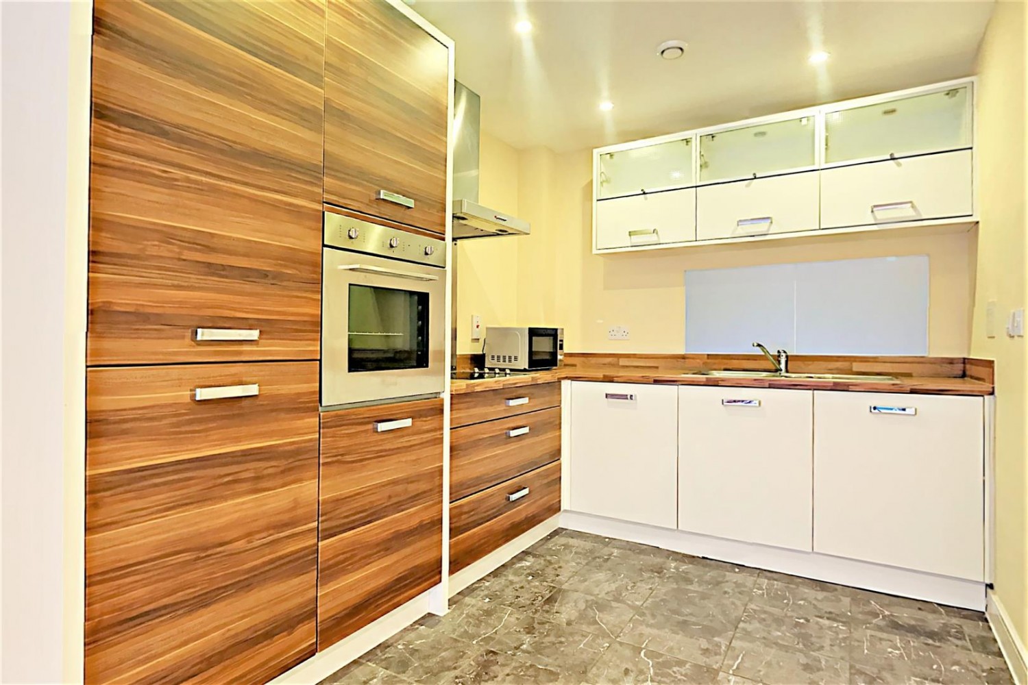 Beverley House, Wallis Square, Farnborough