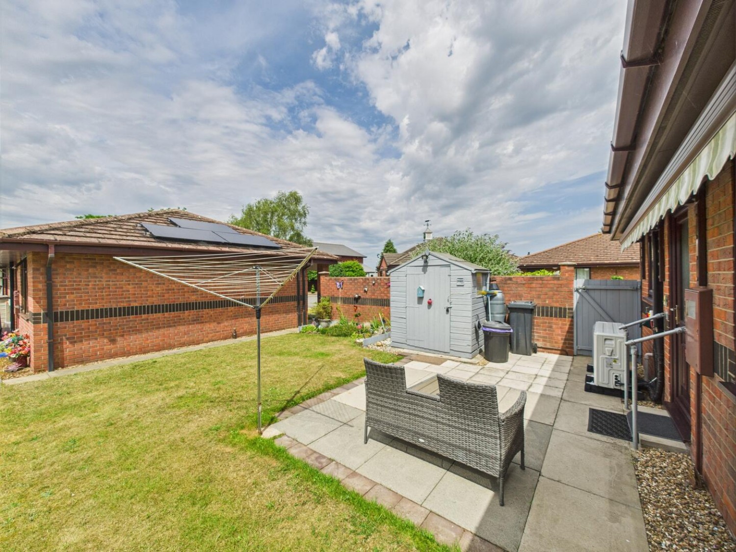 St. Claires Court, Lincoln