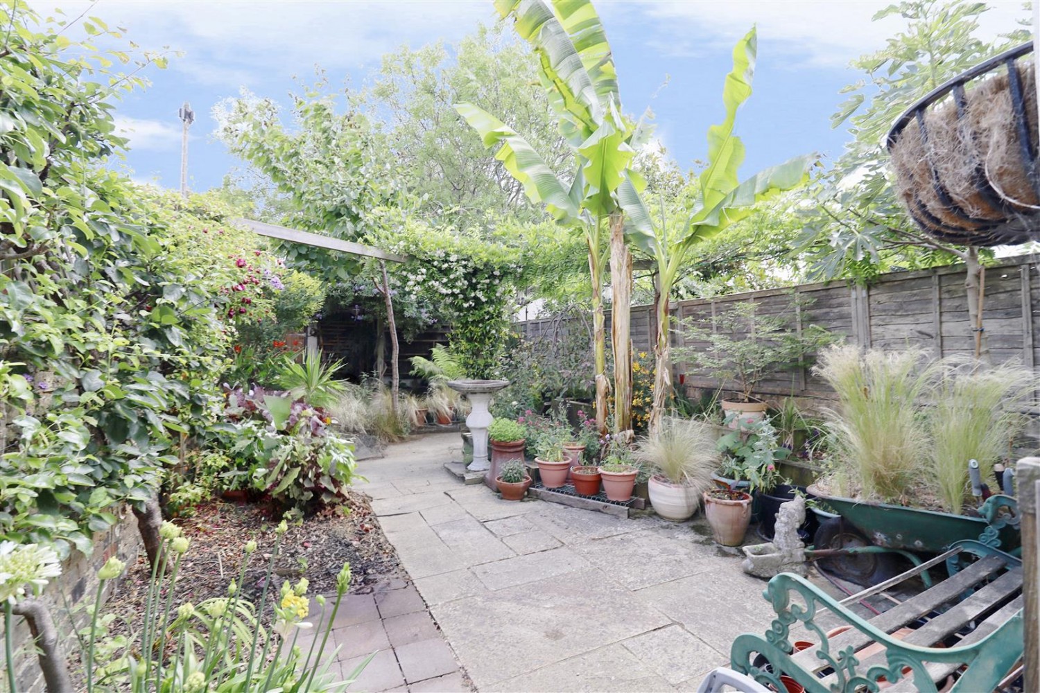 3 bedroom House for Sale Ingram Road, Gillingham