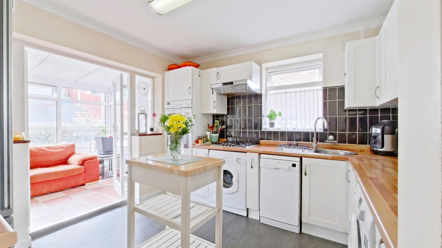 Vale Drive, Chatham