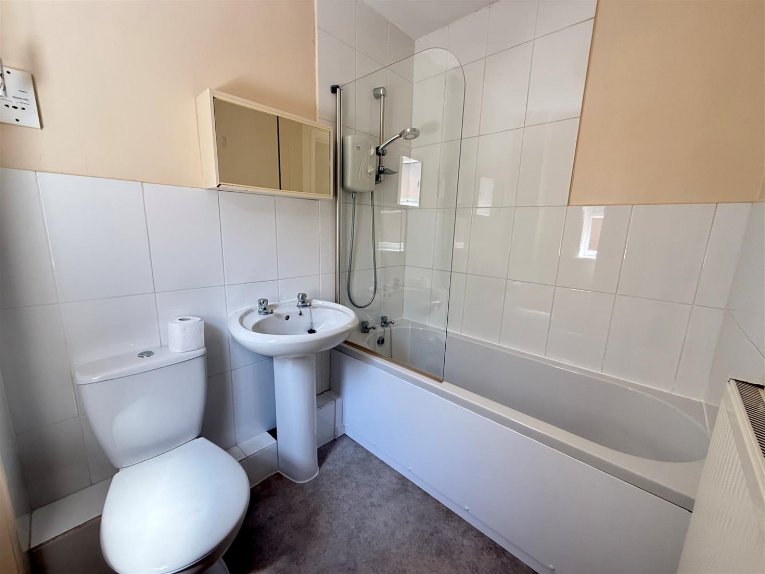 1 bedroom Flat for Letting Alice Road, Aldershot