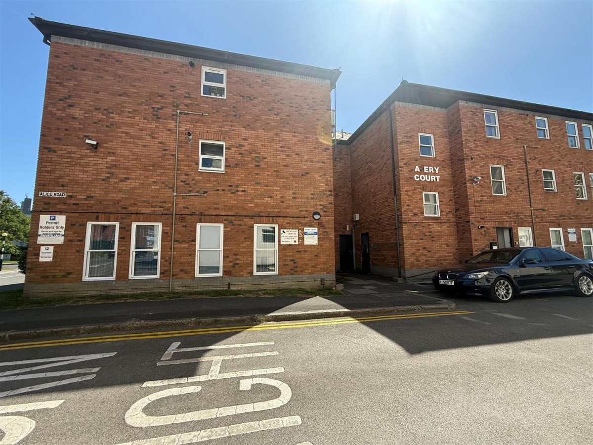 Alice Road, Aldershot