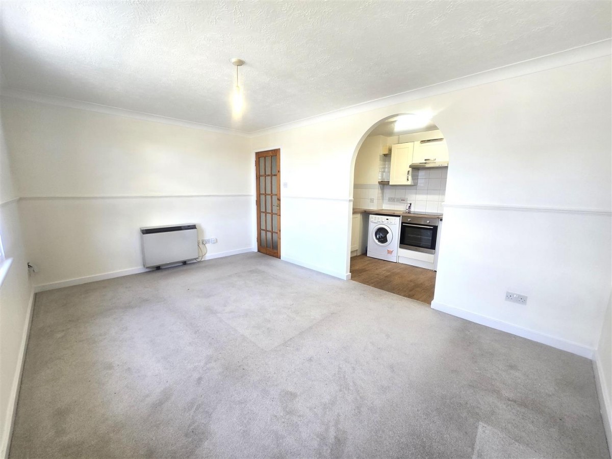 Stratfield House, Birchett Road