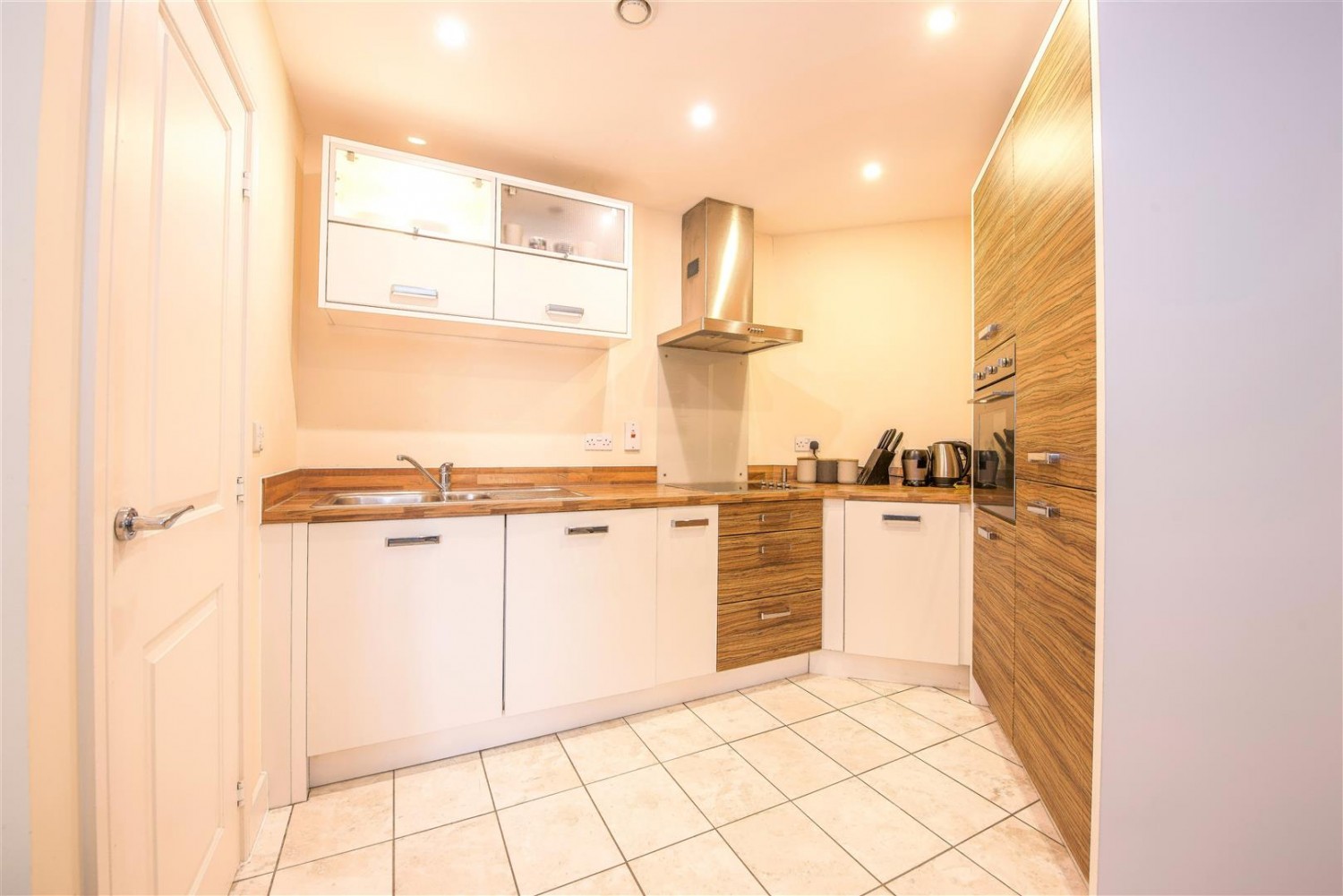 Lynx Court, Wallis Square, Farnborough