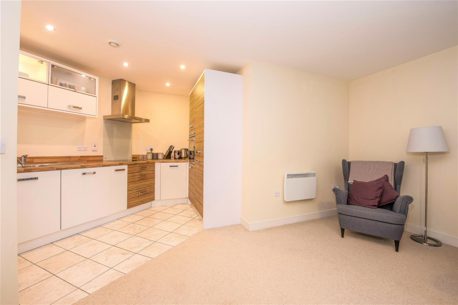 Lynx Court, Wallis Square, Farnborough