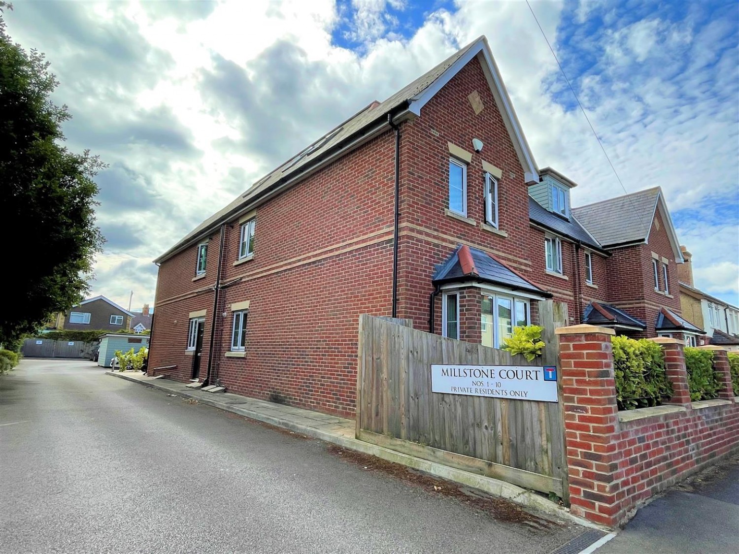 1 bedroom Flat for Sale Millstone Court