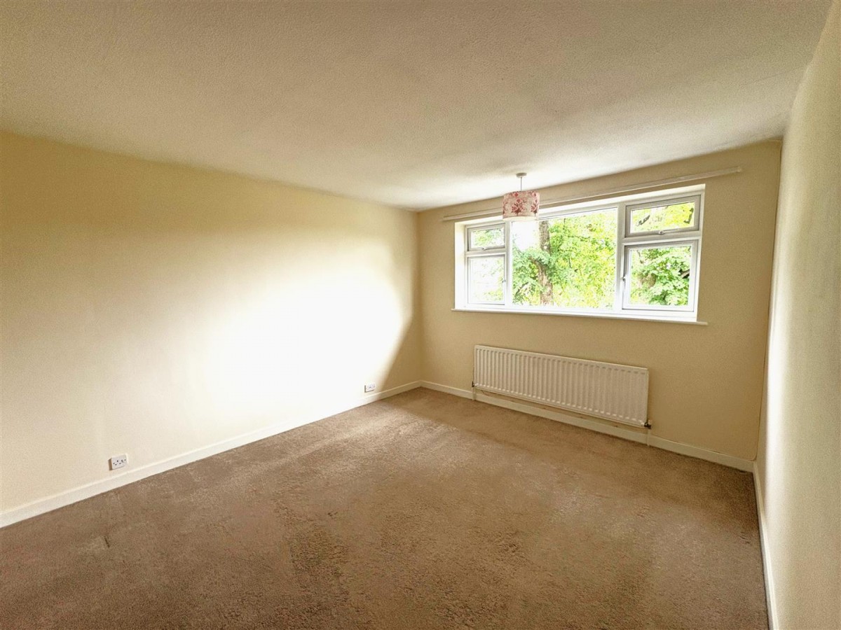 Cambridge Road West, Farnborough