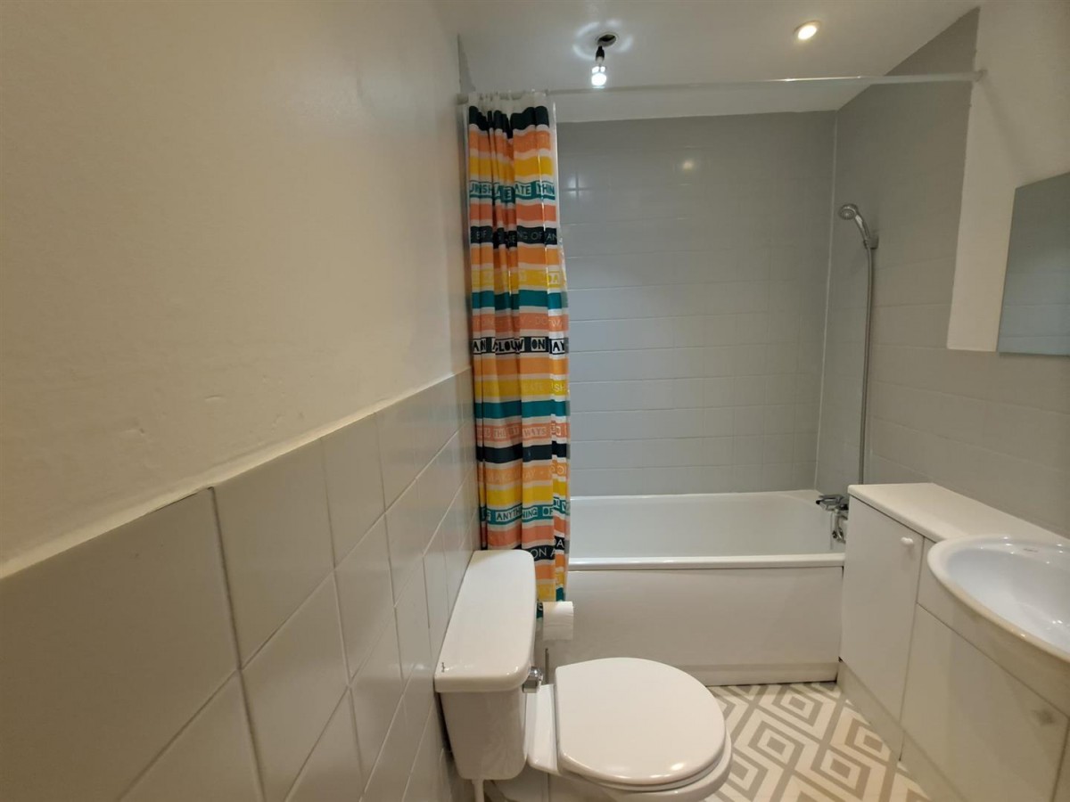 Clockhouse Road, Farnborough