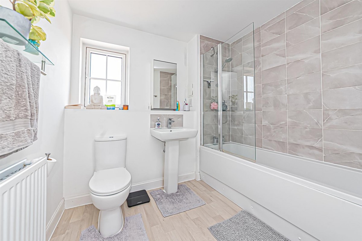 Masterson Close, Wellesley, Aldershot