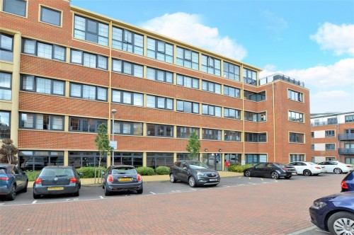 Wessex Court, Kestrel Road