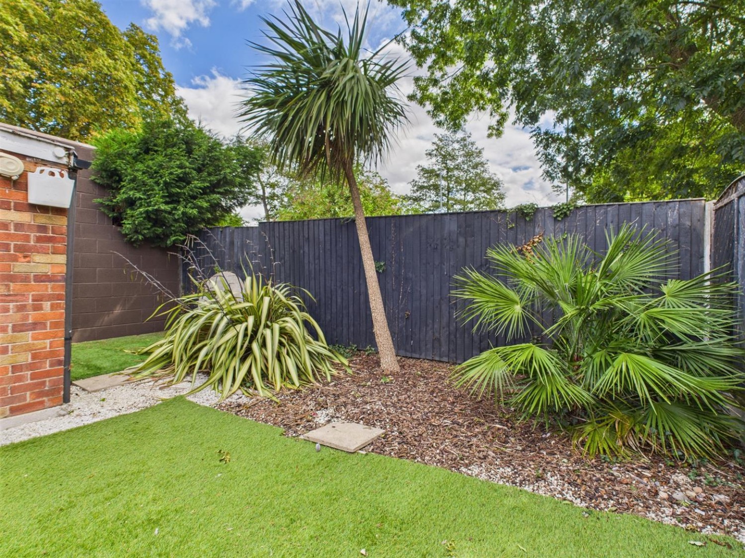 Purston Park Court, Featherstone