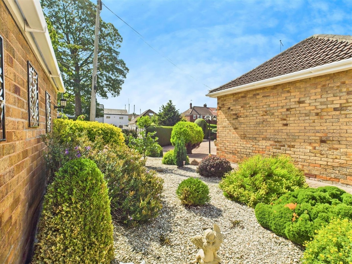 Grove Lane, Knottingley